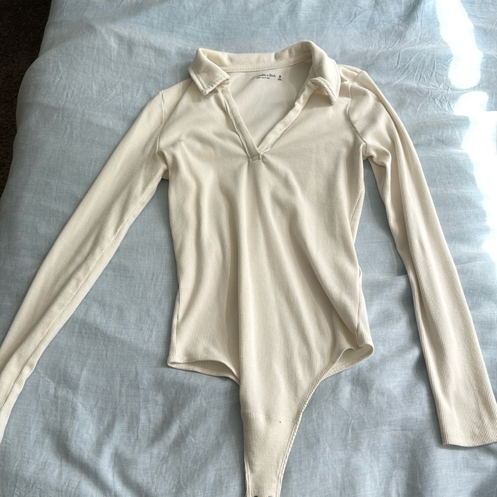 Abercrombie & Fitch Ribbed and Collared bodysuit